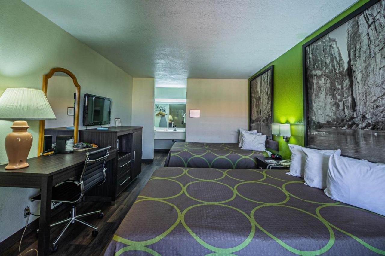 Hotel Super 8 By Wyndham El Paso Airport Zewnętrze zdjęcie